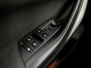 Opel Astra (APPLE CARPLAY, NAVIGATIE, PARKEERSENSOREN, SPORTSTOELEN, CRUISE, NIEUWE APK, TREKHAAK, NIEUWE APK, NIEUWSTAAT) - afbeelding nr 20