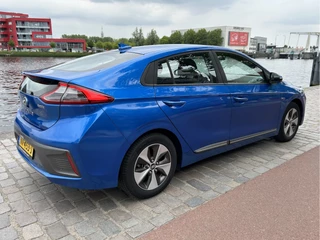 Hyundai IONIQ Hyundai IONIQ Comfort EV Full electric Navi/Camera Airco/ECC - afbeelding nr 2