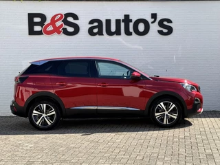 Peugeot 3008 Peugeot 3008 1.2 PureTech Première Cruise control Climate control Apple / Android Carplay Lederen interieur - afbeelding nr 13