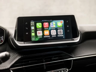 Peugeot 208 Peugeot 208 1.2 PureTech Sport (APPLE CARPLAY, GROOT NAVI, PARKEERSENSOREN, SPORTSTOELEN, LANE ASSIST, CRUISE, NIEUWE APK, NIEUWSTAAT) - afbeelding nr 8