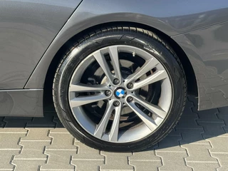 BMW 3 Serie BMW 3-serie Touring 318i Centennial High Executive - afbeelding nr 12