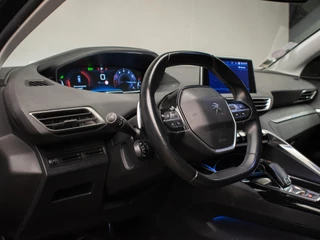 Peugeot 3008 Peugeot 3008 1.2 PureTech Allure Sport (PANORAMADAK,APPLE CARPLAY,NAVI,LED,CAMERA,360 VIEW,PDC,CRUISE,LANE,CLIMATE,NETTE STAAT) - afbeelding nr 24