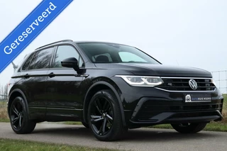 Volkswagen Tiguan Volkswagen Tiguan 1.5 TSI / 2x R-Line / Black Style / VC / HeadUP / H&K / Camera / LED / Trekhaak / 19
