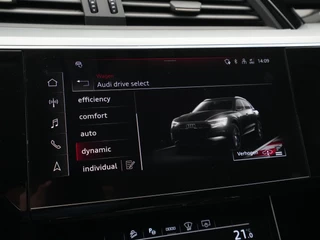 Audi e-tron Carplay Camera Headup Display Stoelverwarming - afbeelding nr 31