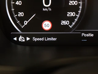 Volvo V60 Volvo V60 T8 PLUG-IN HYBRID AWD R-DESIGN SCHUIFDAK HEAD-UP DISPLAY HARMAN - afbeelding nr 21
