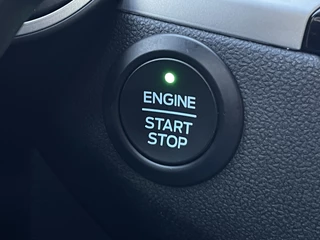 Ford Kuga Plug-in Hybrid | Navigatie | Stoelverwarming - afbeelding nr 25