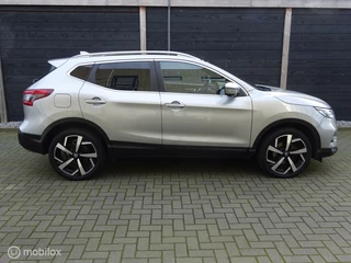 Nissan QASHQAI Nissan Qashqai 1.2 Tekna + Automaat / speciaal leder / 19