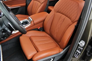 BMW X7 BMW X7 M50i High Executive Sky Lounge | M-sport | Bowers en Wilkins - afbeelding nr 45