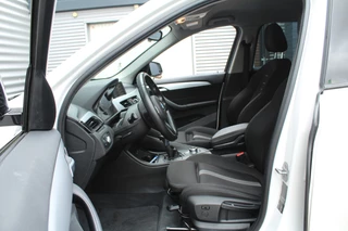 BMW X1 BMW X1 sDrive18i 136pk Centennial Executive AUTOMAAT NL-Auto NAP Clima Cruise Navi PDC 17