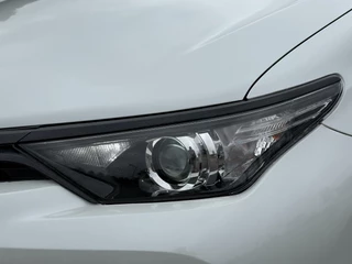 Toyota Auris Toyota Auris 1.8 Hybrid Dynamic Go 1e Eigenaar,Navi,Camera,Lm Velgen,136pk,Weinig Km,Apk tot 05-2027 - afbeelding nr 27