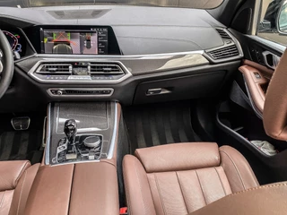 BMW X5 BMW X5 xDrive45e 394PK Automaat High Executive M-Sport | SKYLOUNGE | MASSAGE | VENTILATIE | 360 | RIJASSISTENTIE PAKKET | - afbeelding nr 10