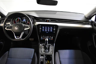 Volkswagen Passat Volkswagen Passat Variant GTE 218PK DSG HYBRID BUSINESS CAMERA/NAVI/MASSAGE*** - afbeelding nr 2