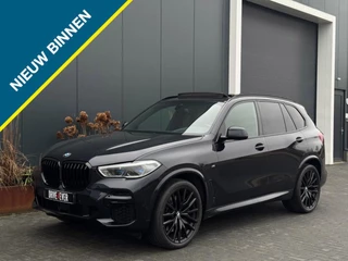 BMW X5 XDrive40d | M Pack | 22 inch | Kuipstoelen | Pano