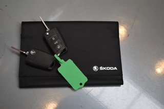 Škoda Kamiq Škoda Kamiq 1.5 TSI ACT Business Edition Pano Navi Led el-achterklep Trekhaak dynamische verlichting side/lane assist - afbeelding nr 59
