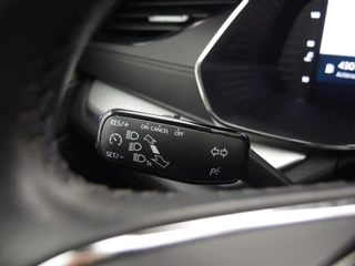 Škoda Octavia Škoda Octavia Combi 1.0 TSI Business Edition TREKHAAK / CARPLAY / SFEERVERLICHTING / NAVI / CLIMA / PDC / BLUETOOTH / CRUISE / NL-AUTO - afbeelding nr 27