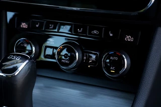 Škoda Superb Škoda Superb Combi 1.4 TSI iV Business Edition - 218 pk **Carplay / Led / Navi - afbeelding nr 25