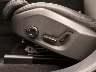 Volvo XC60 Volvo XC60 T6 PLUG-IN HYBRID LONG RANGE PLUS BRIGHT 20INCH SCHUIFDAK CAMERA - afbeelding nr 14