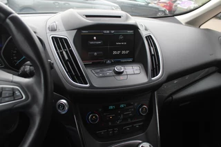 Ford C-MAX Ford C-MAX 1.0 Titanium / Trekhaak / Navigatie / Parkeerhulp V+A / 17'' / Stuur + Stoelverwarming / Elektr. achterklep / Getint glas / Cruise Control - afbeelding nr 20