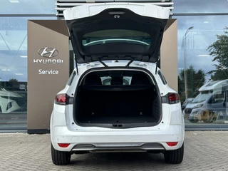 Renault Megane E-Tech Renault Megane E-Tech Estate 1.6 Plug-In Hybrid 160 R.S. Line - afbeelding nr 10