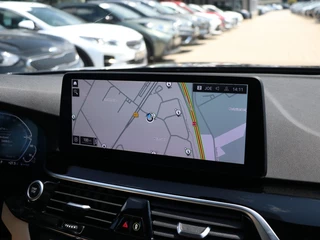 BMW 5 Serie BMW 5 Serie Touring 530e High Executive I Leder I Keyless I Dodehoekdetectie - afbeelding nr 11