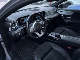 Mercedes-Benz A-Klasse Mercedes Aklasse 200 Widescreen AMG Leder Pano Velgen 163pk - afbeelding nr 2