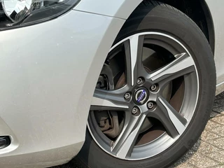 Volvo V40 Volvo V40 1.5 Summum BJ`16 NAP NL Pano Navi Led Cruise Leder - afbeelding nr 6