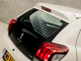 Peugeot 108 Peugeot 108 1.0 e-VTi Sport (5 DEURS, NAVIGATIE, AIRCO, ELEK RAMEN, SPORTSTOELEN, NIEUWE APK, XENON, NIEUWSTAAT) - afbeelding nr 25