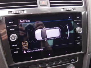 Volkswagen Golf AUTOMAAT / NAVI / CLIMA / PDC / BLUETOOTH / CRUISE / CARPLAY / NL-AUTO - afbeelding nr 12