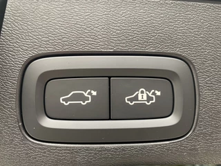 Volvo XC60 Volvo XC60 2.0 T6 Plug-in hybrid AWD Plus Black Edition 350PK Panoramadak, - afbeelding nr 33
