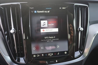 Volvo V60 Volvo V60 T6 PHEV Plus Dark ORG.NL! | TREKHAAK | HARMAN KARDON | PANO! - afbeelding nr 29