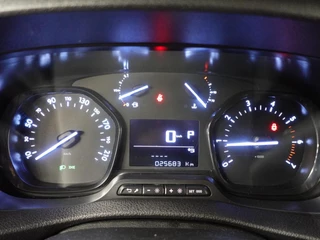 Peugeot Expert Peugeot Expert 2.0 BlueHDI 145 PK Airco Bluetooth Cruise Control Trekhaak Navigatie Carplay - afbeelding nr 17