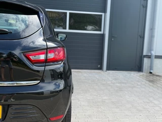 Renault Clio Renault Clio 0.9 TCE ZEN *JAAR GARANTIE * APK 09-2026* AIRCO NAVIGATIE BT DAB PDC - afbeelding nr 40