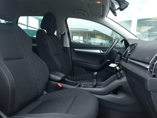 Škoda Karoq Skoda Karoq 1.0 TSI Ambition | Apple Carplay/Android Auto | Airco | Wifi | Navigatie | PDC | Cruise Control | Hill-Hold | - afbeelding nr 9