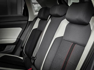 Volkswagen Polo Volkswagen Polo 1.0 TSI R-Line | ADAPTIVE | CARPLAY | XENON | STOELVERWARMING | - afbeelding nr 23