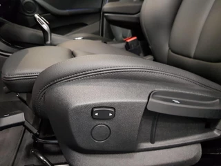 BMW X1 BMW X1 sDrive18i Steptronic M-Sport Executive | Lederen Bekleding | Navigatie | Climate Control | Camera | Parkeer Sensoren - afbeelding nr 26
