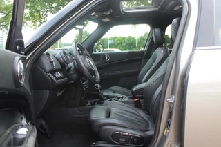 MINI Countryman MINI Countryman Mini 2.0 Cooper S E ALL4 Chili / Panoramadak / Camera / Head-up / 19'' / Leder / Navigatie / Stoelverwarming / DAB / Cruise Control / SoH 94% - afbeelding nr 11