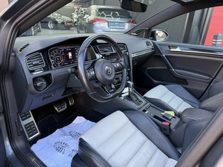 Volkswagen Golf Volkswagen Golf 7.5 R 2.0 TSI 4Motion|AKRA|PANO|DYNAUDIO - afbeelding nr 26