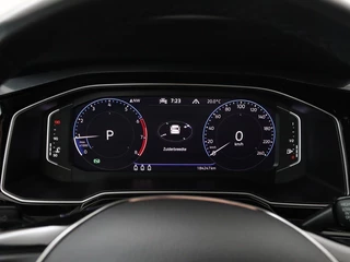Volkswagen Polo Volkswagen Polo 1.0 TSI R-Line | Stoelverwarming | Camera |  Carplay | Climate control | Adaptive cruise | Full LED | Navigatie | Virtual Cockpit - afbeelding nr 14