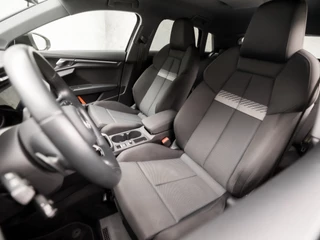 Audi A3 Automaat (APPLE CARPLAY, GROOT NAVI, VIRTUAL COCKPIT, CAMERA, SPORTSTOELEN, LED KOPLAMPEN, GETINT GLAS, ZWART HEMEL, CRUISE, NIEUWSTAAT) - afbeelding nr 14