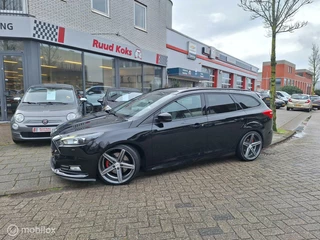 Ford Focus FORD FOCUS WAGON 2.0 ST / Dealer onderhouden / Recaro interieur / - afbeelding nr 1