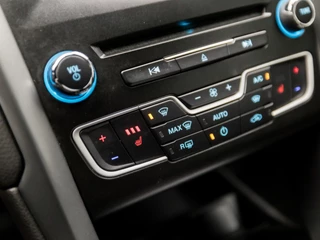 Ford Mondeo Ford Mondeo Wagon 1.5 ST Line 161Pk (APPLE CARPLAY, GROOT NAVI, STOELVERWARMING, GETINT GLAS, SPORTSTOELEN, TREKHAAK, PARKEERSENSOREN, NIEUWE APK, NIEUWSTAAT) - afbeelding nr 10