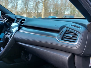 Honda Civic 1.0 i-VTEC 126pk Automaat Elegance | Navi | Apple Carplay+Android Auto | Clima | Adap.Cruise | Pdc V+A+Camera | Rijstrook+Licht+Regensensor | Mistlampen | Privacy Glass | 17''lm - afbeelding nr 31
