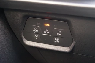 CUPRA Leon Sportstourer CUPRA Leon Sportstourer 1.5 eTSI 150pk DSG Business Editon Plus -LED-ECC- - afbeelding nr 33
