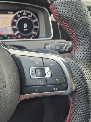 Volkswagen Golf Volkswagen Golf 2.0 TSI GTI Performance Virtual/Pano/Carbon/ - afbeelding nr 29