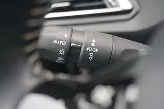 Peugeot 308 Peugeot 308 SW 110PK Blue Lease Executive TREKHAAK | CARPLAY | PANO | NAVI! - afbeelding nr 18
