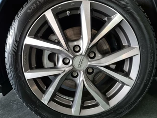 Toyota Auris Toyota Auris 1.8 Hybrid Touring Sports Executive / Pano - afbeelding nr 29