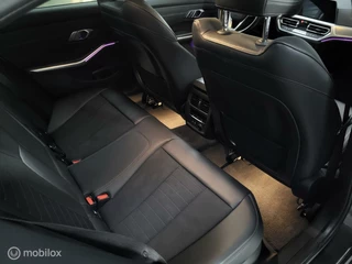 BMW 3 Serie BMW 3-serie 320i Executive Edition Aut./Digitaal dash/Nap! - afbeelding nr 20