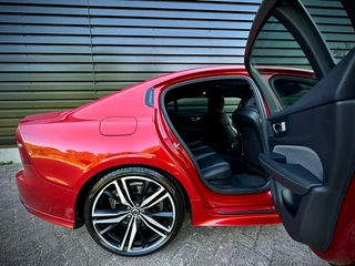 Volvo S60 Volvo S60 2.0 T5 R DESIGN PANO|HUD|HK|PILOTASS|BLINDSPOT VOL! - afbeelding nr 25