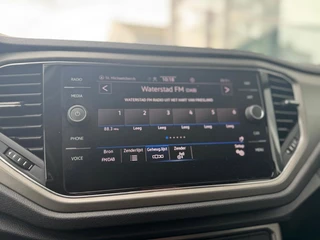 Volkswagen T-Roc Volkswagen T-Roc 1.0 TSI Style | Adaptive Cruise Control | Climate Control | Navi | PDC | Trekhaak | Apple Carplay/Android Auto | - afbeelding nr 15