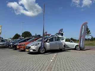 Peugeot 108 Peugeot 108 1.2 VTi 82PK Allure | Blanc Lipizan | Leder/Stoelverwarming/Camera/Clima/Xenon - Complete auto! - afbeelding nr 2